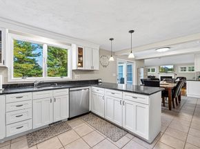 7 Heywood Road, Westford MA 01886
