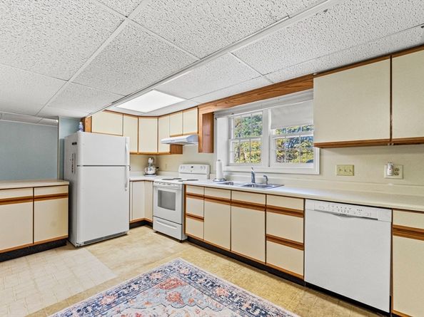 7 Heywood Road, Westford MA 01886