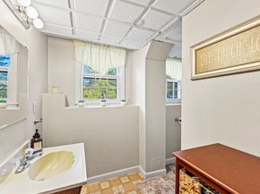 7 Heywood Road, Westford MA 01886