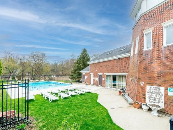 148 Quincy Shore Dr 43, Quincy MA 02171
