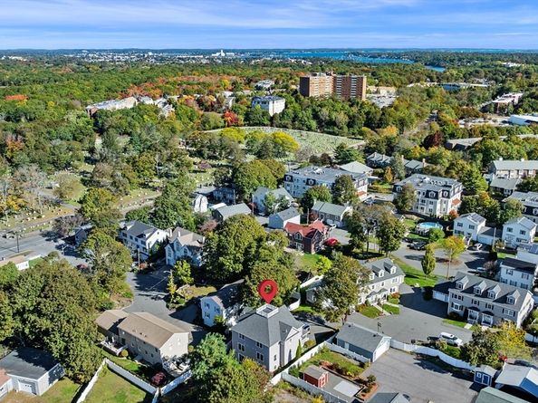 2-4 Gracie Ln 4, Swampscott MA 01907