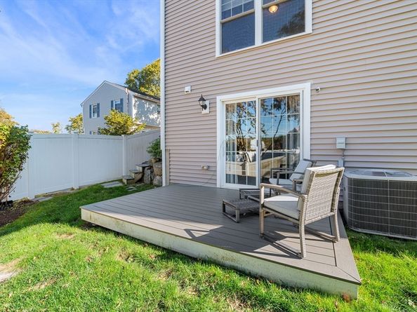 2-4 Gracie Ln 4, Swampscott MA 01907