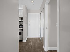 133 Commander Shea Blvd 609, Quincy MA 02171