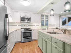 24 Lee Street B10, Marblehead MA 01945