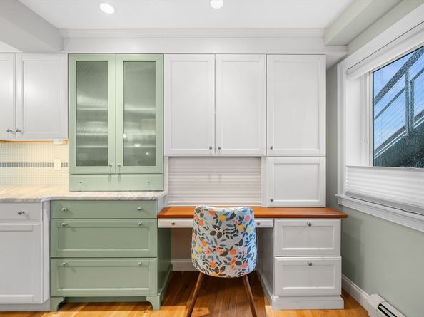 24 Lee Street B10, Marblehead MA 01945