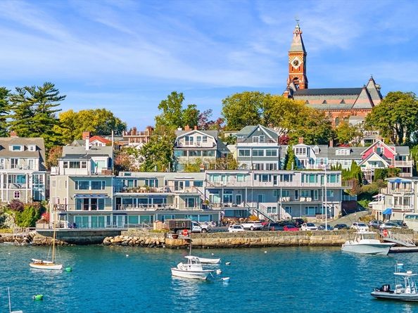 24 Lee Street B10, Marblehead MA 01945