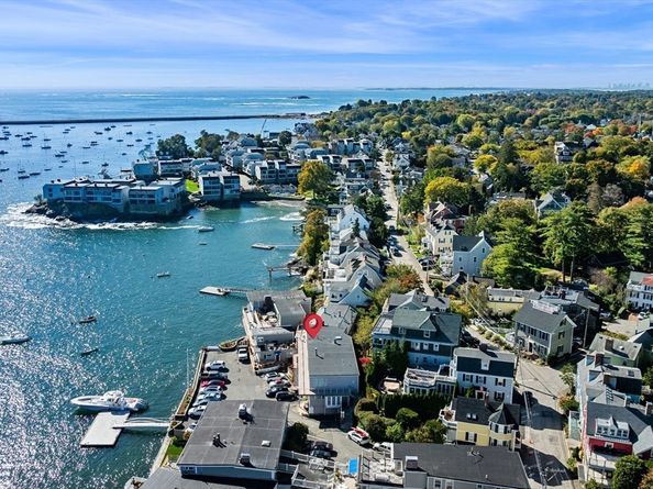24 Lee Street B10, Marblehead MA 01945
