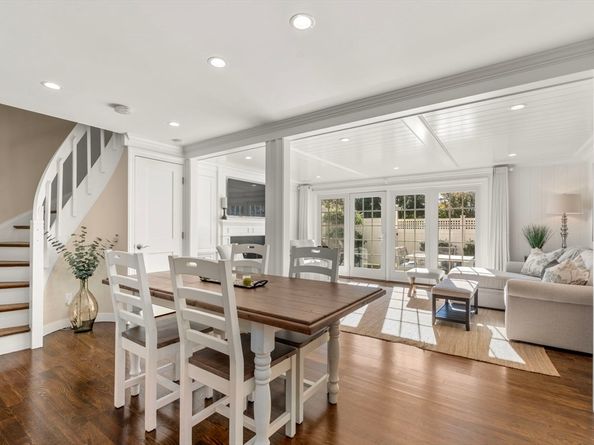 11 Oak Street 62, Wellesley MA 02482
