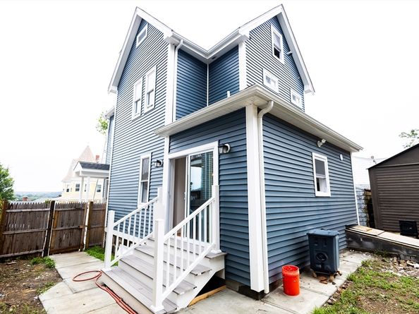 823 Broadway, Everett MA 02149