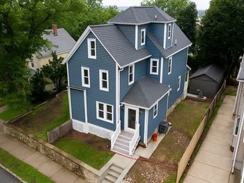 823 Broadway