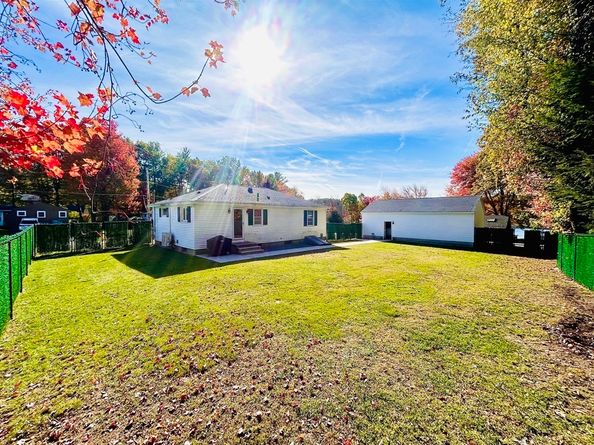 23 Gail Dr, Holden MA 01520