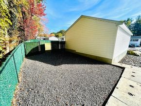 23 Gail Dr, Holden MA 01520