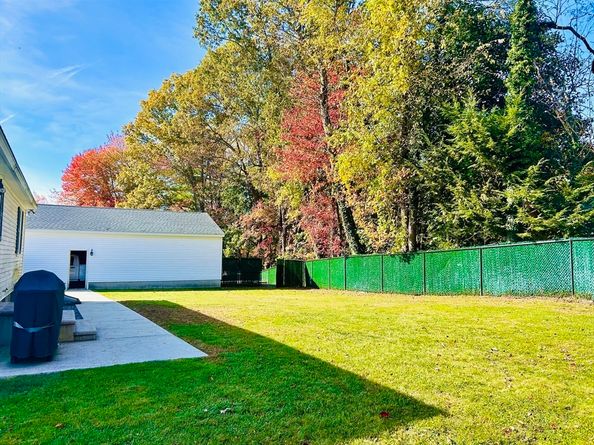 23 Gail Dr, Holden MA 01520