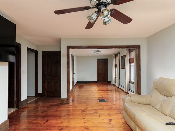 8 Elm St, North Brookfield MA 01535