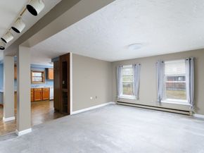 8 Elm St, North Brookfield MA 01535