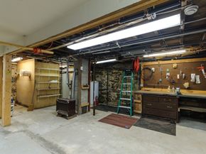8 Elm St, North Brookfield MA 01535