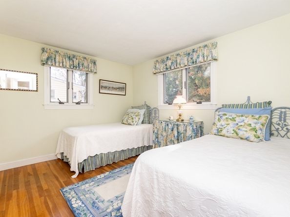 53 Davidson Rd, Framingham MA 01701