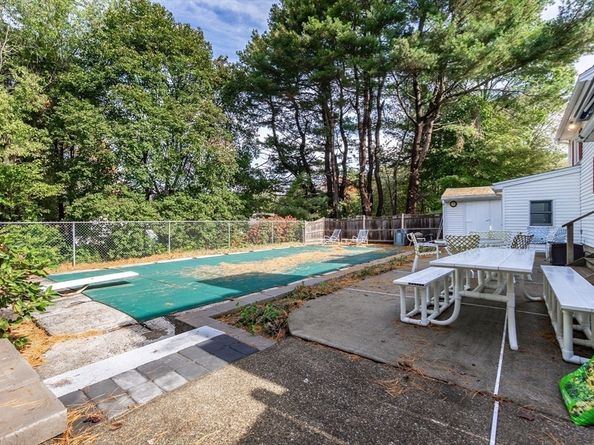 53 Davidson Rd, Framingham MA 01701