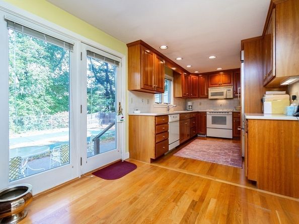 53 Davidson Rd, Framingham MA 01701