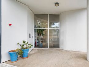 147 Sherman St 201, Cambridge MA 02140