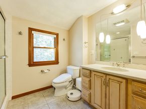 9 Laurie Ann Ln, Billerica MA 01862