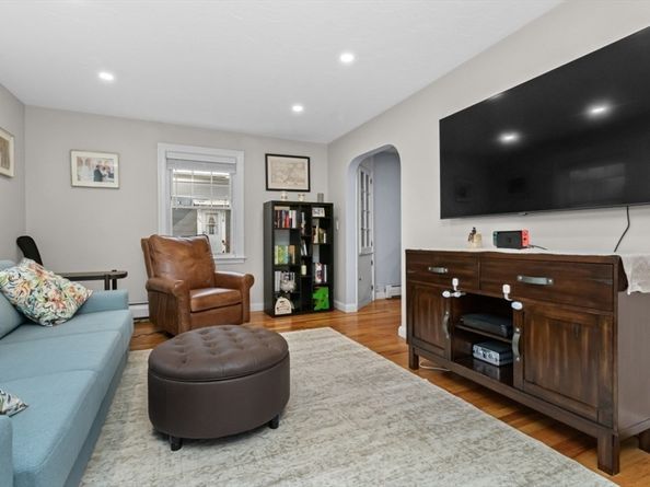 102 Milton St, Boston MA 02124