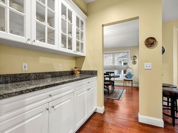 50 Hill Cir 50, Burlington MA 01803