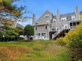 50 Hill Cir 50, Burlington MA 01803