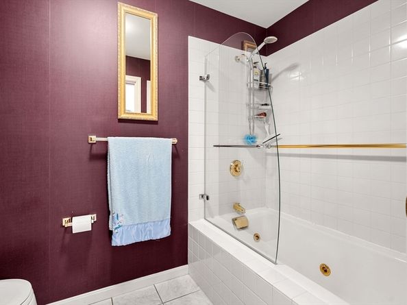 50 Hill Cir 50, Burlington MA 01803