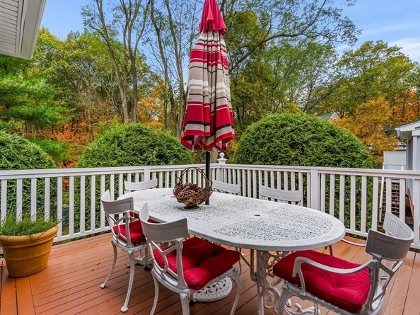 50 Hill Cir 50, Burlington MA 01803
