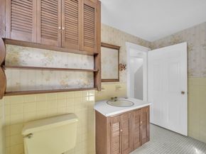 36 England Ave, Fitchburg MA 01420