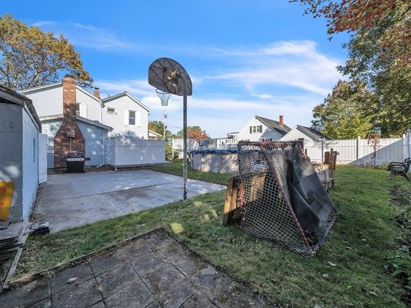 36 England Ave, Fitchburg MA 01420