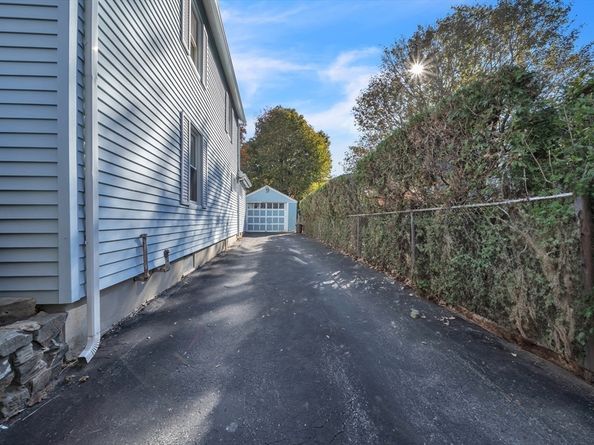 36 England Ave, Fitchburg MA 01420