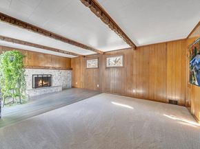 36 England Ave, Fitchburg MA 01420
