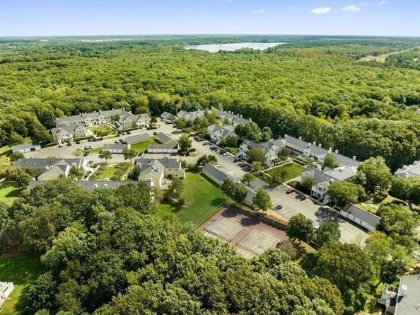 354 Tilden Commons Ln 354, Braintree MA 02184