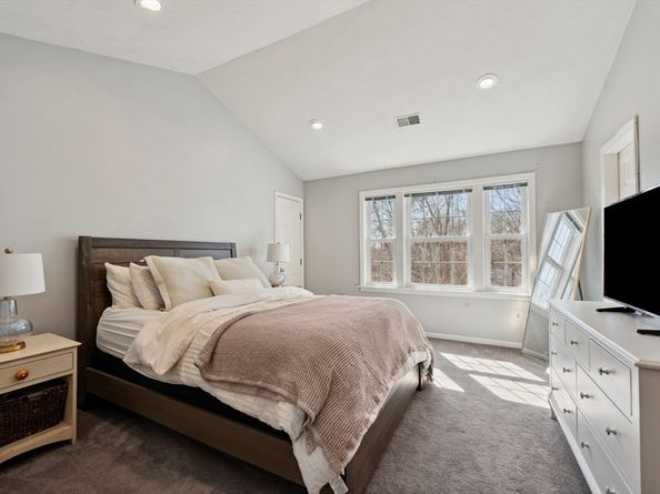 354 Tilden Commons Ln 354, Braintree MA 02184