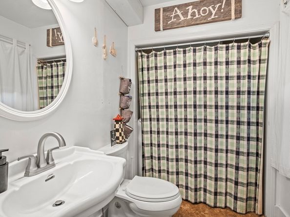 121 East Street 121, Northbridge MA 01588