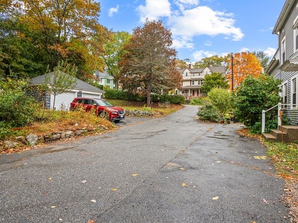 121 East Street 121, Northbridge MA 01588