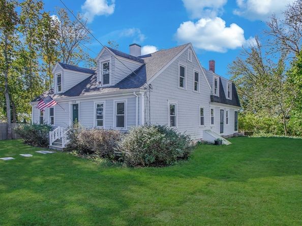 7 Pearl Street, Mattapoisett MA 02739