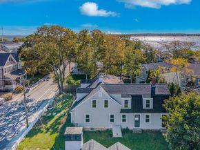 7 Pearl Street, Mattapoisett MA 02739