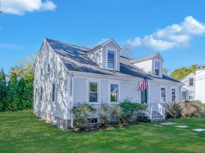 7 Pearl Street, Mattapoisett MA 02739