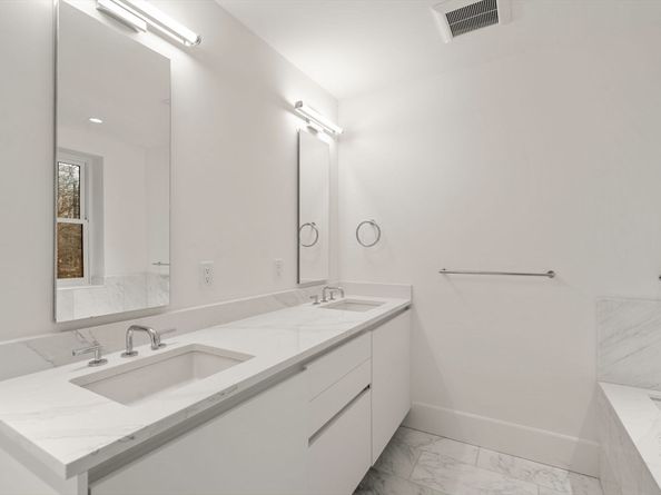 2A-4A Milford St 12, Boston MA 02118