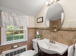 9 Upland Rd, Burlington MA 01803