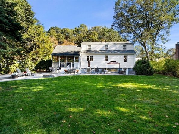 9 Upland Rd, Burlington MA 01803