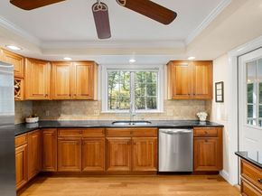 9 Upland Rd, Burlington MA 01803