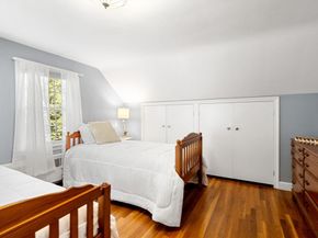 9 Upland Rd, Burlington MA 01803