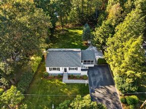 9 Upland Rd, Burlington MA 01803