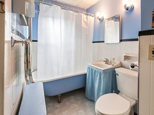 64 West Street, Leominster MA 01453
