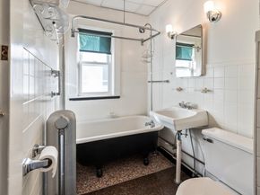 64 West Street, Leominster MA 01453
