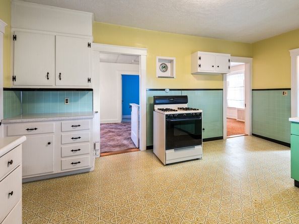 64 West Street, Leominster MA 01453